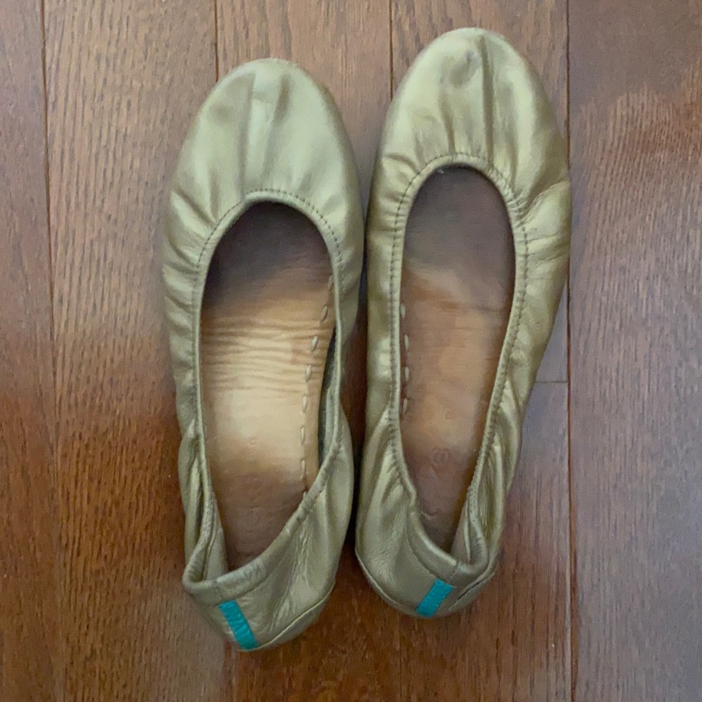 Tieks flats